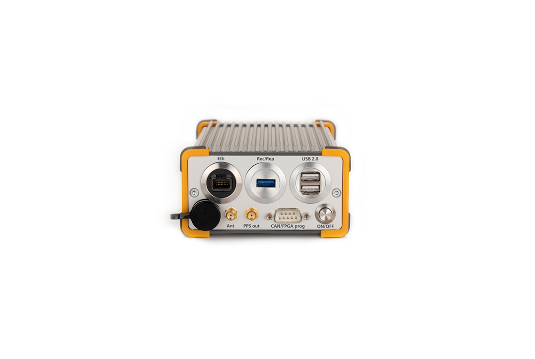 GNSS-Receiver front view
