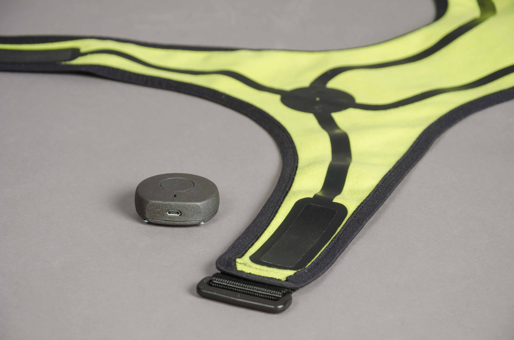 Textilintegrierte Sensoren für tragbare Mehrkanal-EKGs