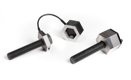 The Q-Bo® smart screw connection secures e.g. structures and wind turbines